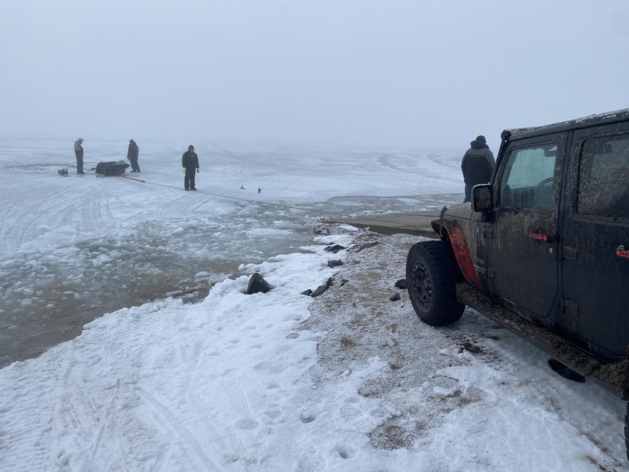 snowcreek pull on polar waterproof